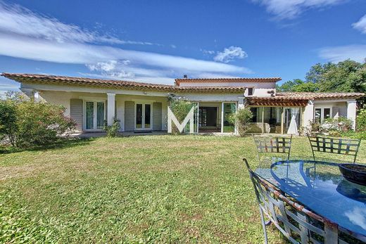 Villa a Le Plan-de-la-Tour, Var