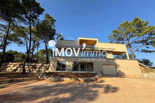 Вилла, Saint-Quentin-la-Poterie, Gard