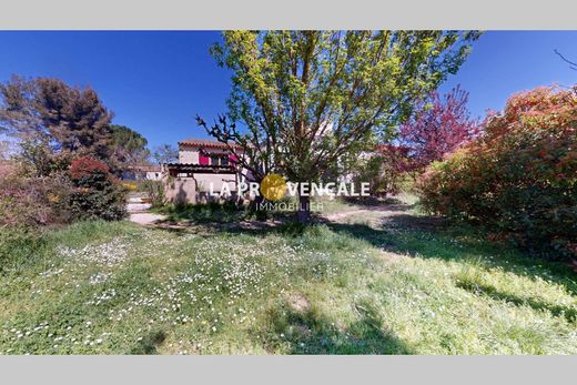 Villa in Trets, Bouches-du-Rhône