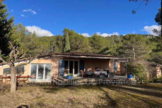 Villa in Rognes, Bouches-du-Rhône