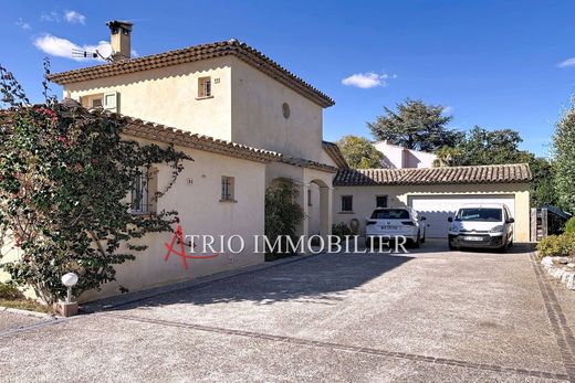 Villa en La Gaude, Alpes Marítimos