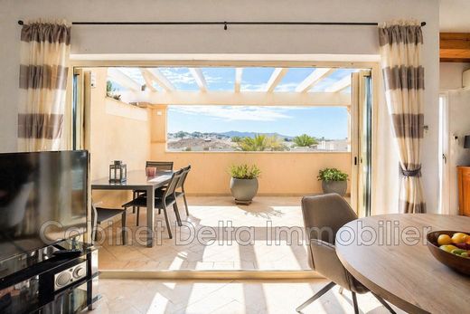 Apartament w Sanary-sur-Mer, Var