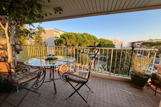 Appartement à Saint-Laurent-du-Var, Alpes-Maritimes