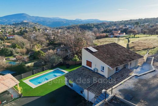 Villa en La Gaude, Alpes Marítimos