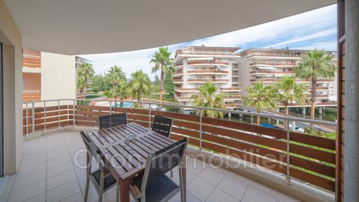 ﺷﻘﺔ ﻓﻲ Mandelieu-la-Napoule, Alpes-Maritimes