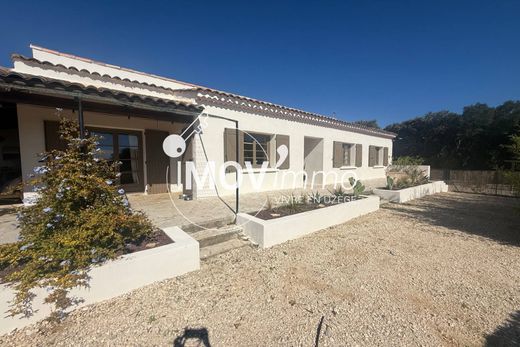 Villa in Saint-Siffret, Gard