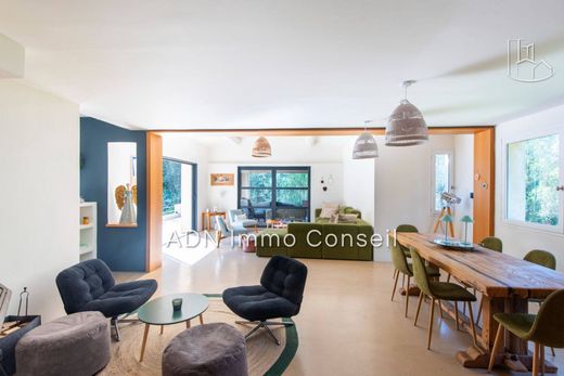 Villa a Mallemort, Bocche del Rodano