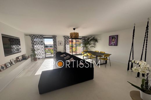 Apartment in Cagnes-sur-Mer, Alpes-Maritimes