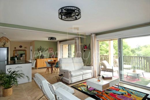 Apartamento - Uzès, Gard