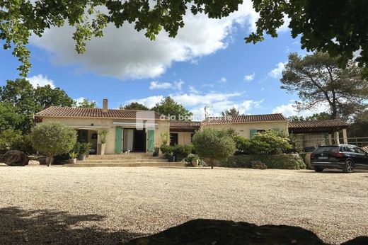 Villa à Saint-Maximin-la-Sainte-Baume, Var