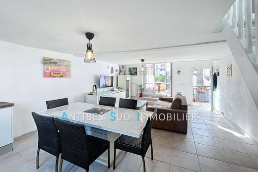 Villa in Golfe-Juan, Alpes-Maritimes