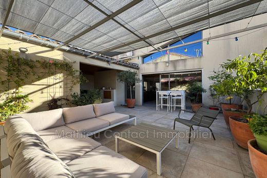 Βίλα σε Nîmes, Gard