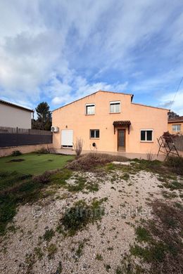 Villa in La Bouilladisse, Bouches-du-Rhône