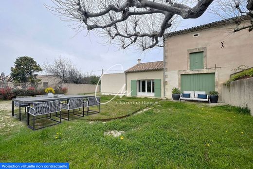 Villa in Châteaurenard, Bouches-du-Rhône