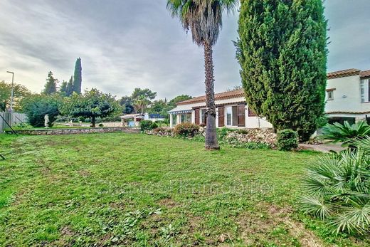 Villa in Mougins, Alpes-Maritimes