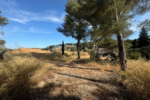 Land in Ollioules, Var