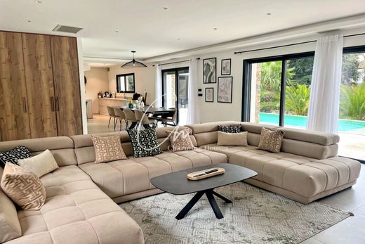 Villa in Nîmes, Gard