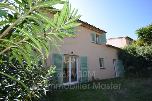 Villa a Villeneuve-Loubet, Alpi Marittime