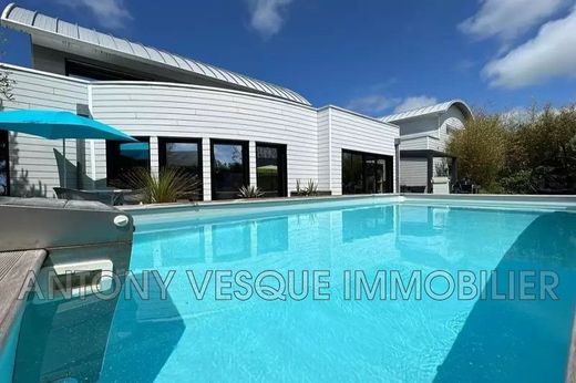 빌라 / Agon-Coutainville, Manche