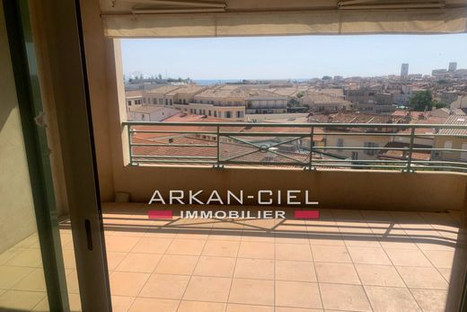 Διαμέρισμα σε Αντίμπ, Alpes-Maritimes