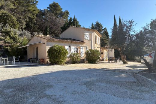 Villa a Callas, Var