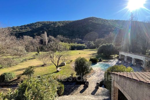 Βίλα σε Puget-Ville, Var