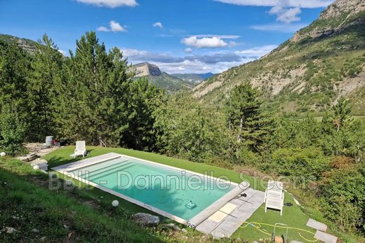 Villa à Rémuzat, Drôme