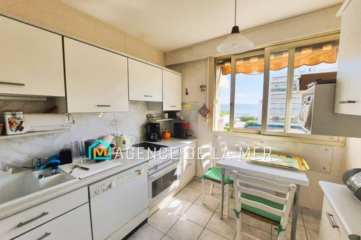 Квартира, Mandelieu-la-Napoule, Alpes-Maritimes