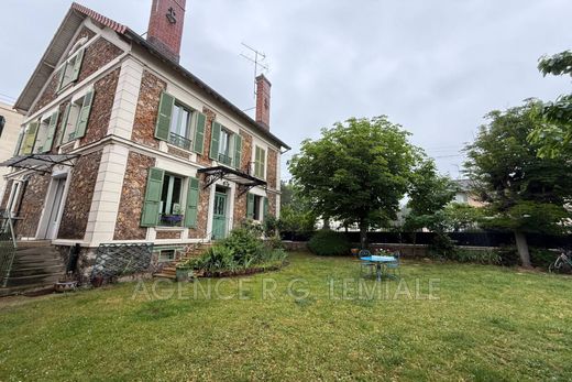 Villa à Maisons-Laffitte, Yvelines