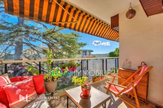 아파트 / Cagnes-sur-Mer, Alpes-Maritimes