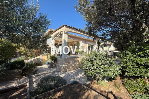 Villa in Uzès, Gard