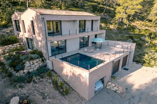 Villa in Rognes, Bouches-du-Rhône