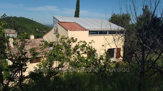 Villa a Mimet, Bocche del Rodano