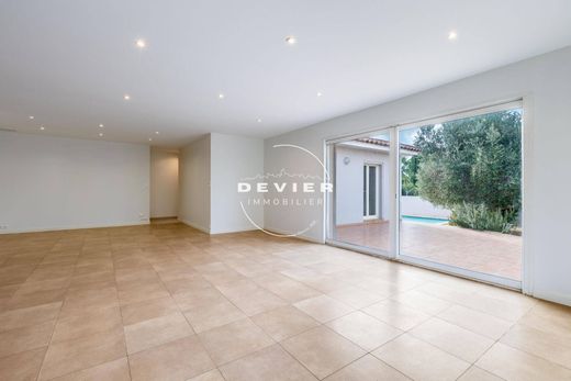 Villa en Saint-Geniès-des-Mourgues, Herault