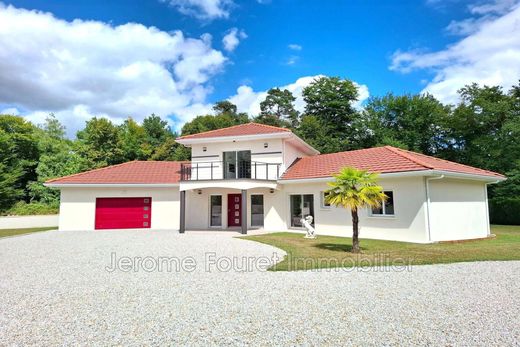 ﻓﻴﻼ ﻓﻲ Tulle, Corrèze