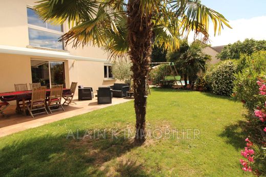 Villa - Chilly-Mazarin, Essonne