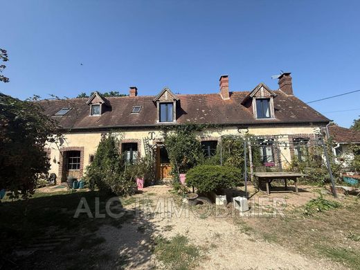 Villa a Saint-Aquilin-de-Corbion, Orne