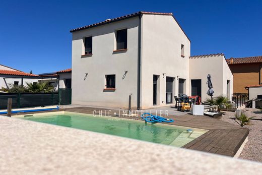 Villa in Palau-del-Vidre, Pyrénées-Orientales