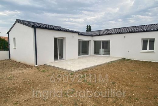 Villa in Vaux-sur-Mer, Charente-Maritime