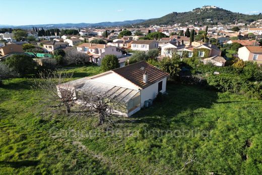 Villa in Six-Fours-les-Plages, Var