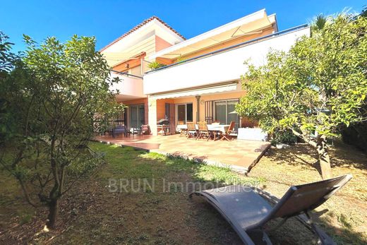 Apartment in Cap d'Antibes, Alpes-Maritimes