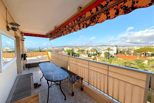 Appartement à Juan-les-Pins, Alpes-Maritimes