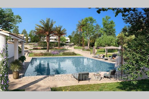 Apartment / Etagenwohnung in La Ciotat, Bouches-du-Rhône