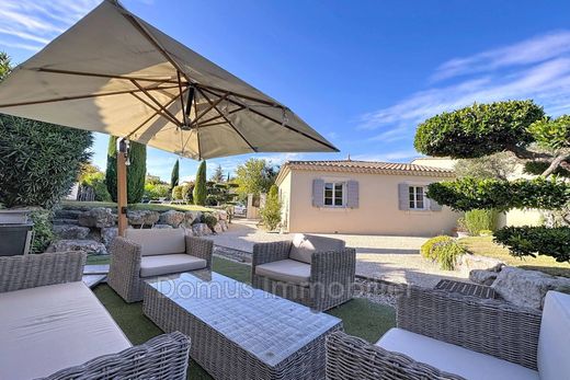 Villa Saint-Saturnin-lès-Avignon, Vaucluse