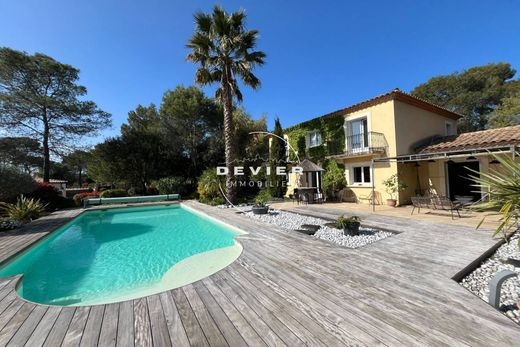 Villa in Saint-Jean-de-Cornies, Hérault