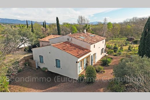 Вилла, Roquebrune-sur-Argens, Var