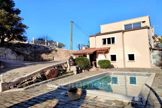 Villa in Auriol, Bouches-du-Rhône