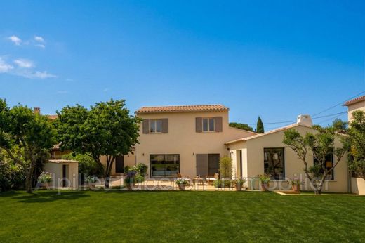 Вилла, Saint-Rémy-de-Provence, Bouches-du-Rhône