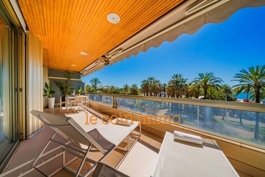 カンヌ, Alpes-Maritimesのアパートメント