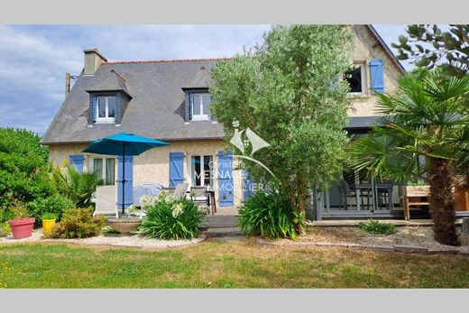 Villa in Dinan, Côtes-d'Armor